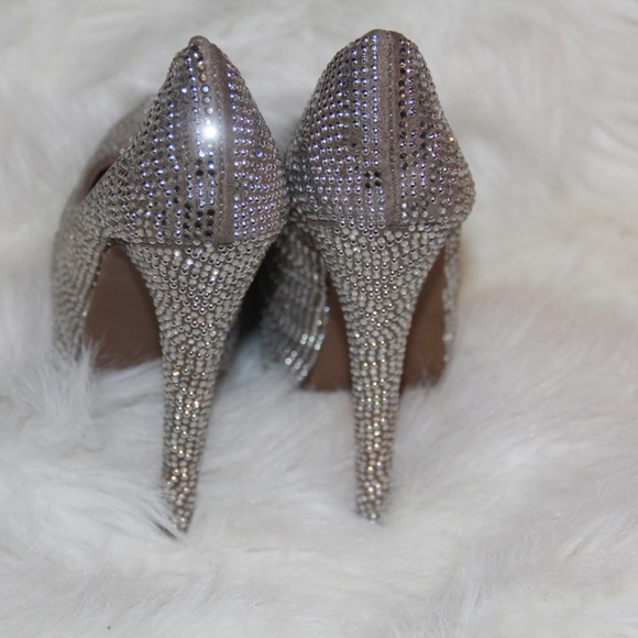 Steve Madden Pewter DYVINAL Platform Pumps Shoes 7 - Picture 7 of 7